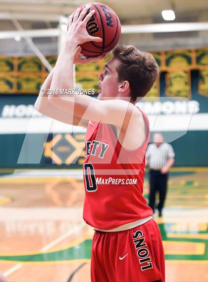 Thumbnail 1 in Liberty vs. Greenway (Judy Dixon Holiday Tournament) photogallery.