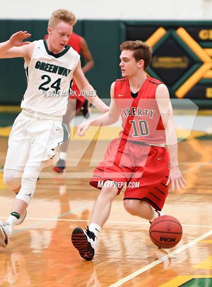Thumbnail 2 in Liberty vs. Greenway (Judy Dixon Holiday Tournament) photogallery.