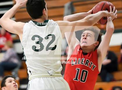 Thumbnail 3 in Liberty vs. Greenway (Judy Dixon Holiday Tournament) photogallery.
