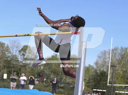 Thumbnail 1 in 51st Annual Loucks Games (Men's High Jump) photogallery.