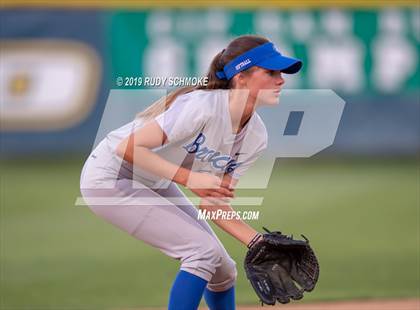 Thumbnail 1 in Mater Dei Catholic vs. Rancho Bernardo (CIF SDS Open Final) photogallery.