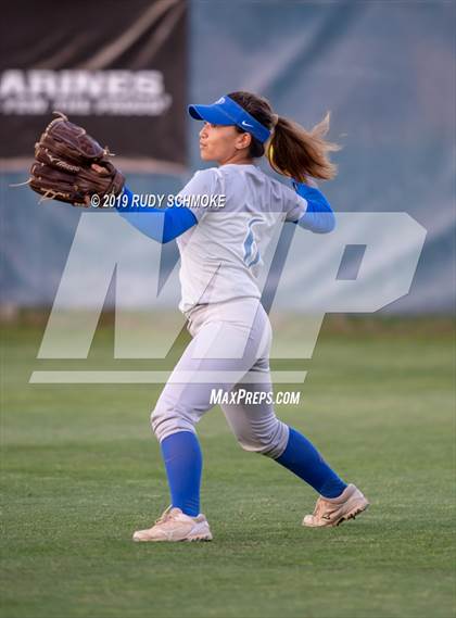 Thumbnail 3 in Mater Dei Catholic vs. Rancho Bernardo (CIF SDS Open Final) photogallery.