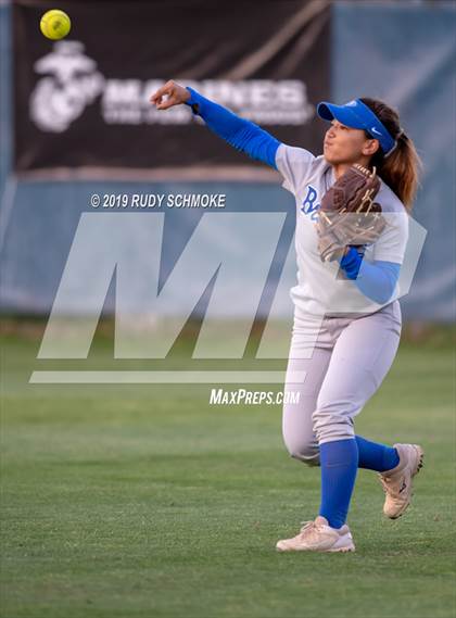 Thumbnail 2 in Mater Dei Catholic vs. Rancho Bernardo (CIF SDS Open Final) photogallery.