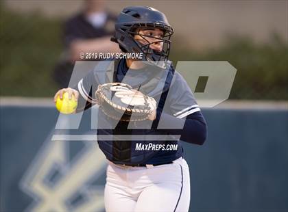 Thumbnail 1 in Mater Dei Catholic vs. Rancho Bernardo (CIF SDS Open Final) photogallery.