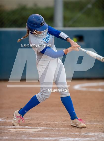 Thumbnail 2 in Mater Dei Catholic vs. Rancho Bernardo (CIF SDS Open Final) photogallery.