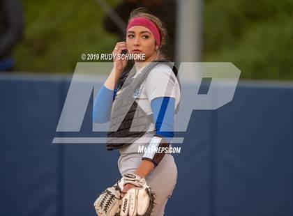 Thumbnail 3 in Mater Dei Catholic vs. Rancho Bernardo (CIF SDS Open Final) photogallery.