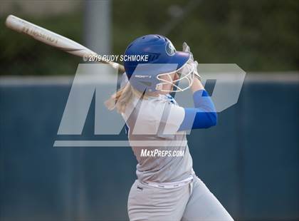 Thumbnail 3 in Mater Dei Catholic vs. Rancho Bernardo (CIF SDS Open Final) photogallery.