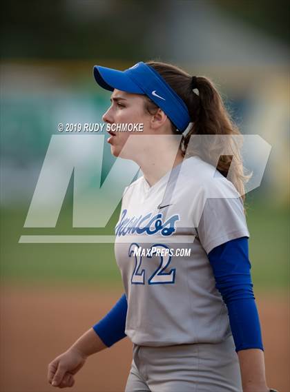 Thumbnail 3 in Mater Dei Catholic vs. Rancho Bernardo (CIF SDS Open Final) photogallery.