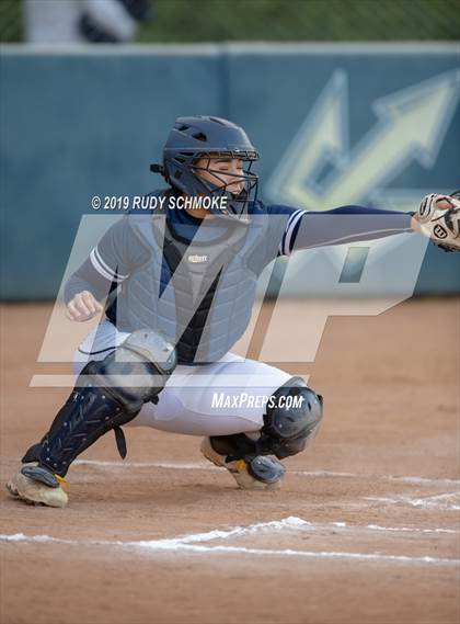 Thumbnail 2 in Mater Dei Catholic vs. Rancho Bernardo (CIF SDS Open Final) photogallery.