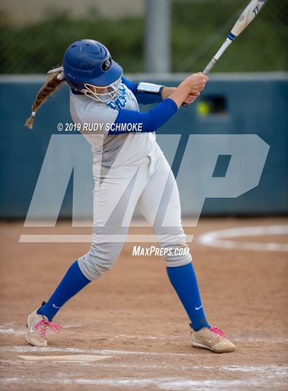 Thumbnail 3 in Mater Dei Catholic vs. Rancho Bernardo (CIF SDS Open Final) photogallery.