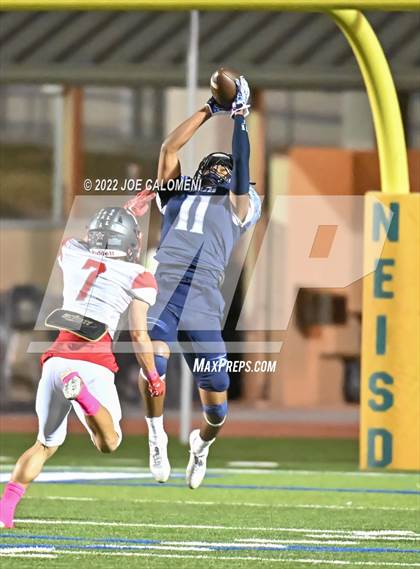 Thumbnail 3 in Lee vs Johnson photogallery.