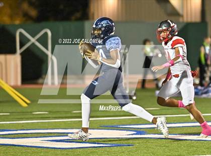 Thumbnail 2 in Lee vs Johnson photogallery.