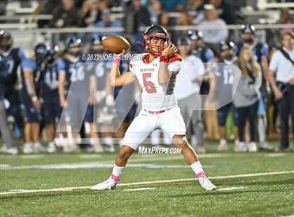 Thumbnail 3 in Lee vs Johnson photogallery.
