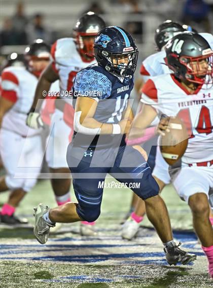 Thumbnail 3 in Lee vs Johnson photogallery.