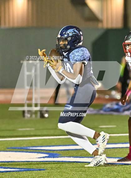 Thumbnail 3 in Lee vs Johnson photogallery.