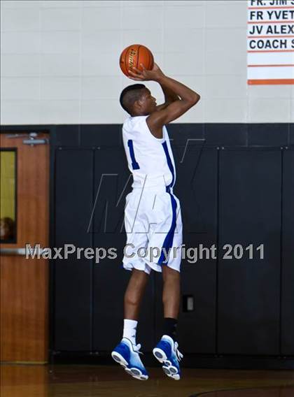 Thumbnail 1 in Sharyland vs Dickinson (McDonald's Texas Invitational) photogallery.