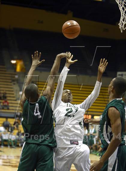 Thumbnail 3 in El Cerrito vs. Sacred Heart Cathedral photogallery.