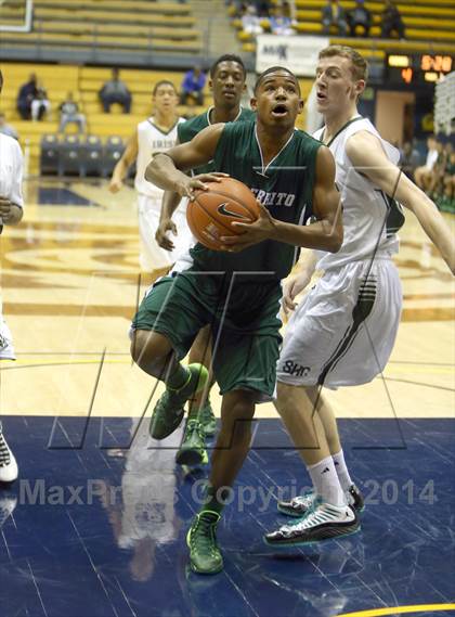 Thumbnail 2 in El Cerrito vs. Sacred Heart Cathedral photogallery.