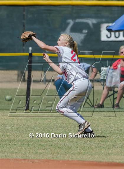 Thumbnail 3 in Morenci vs. Camp Verde (AIA D4 Semifinal) photogallery.
