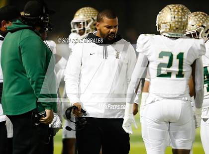 Thumbnail 3 in Long Beach Poly vs St. Francis (CIF SS D4 Final) photogallery.