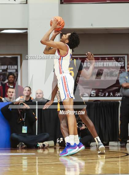 Thumbnail 3 in North Mecklenburg vs. Camden (Spalding Hoophall Classic) photogallery.