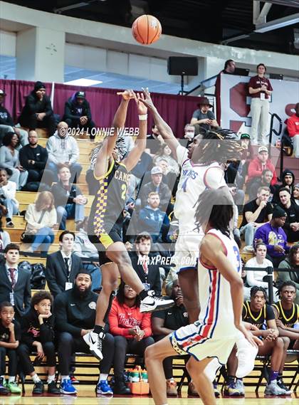 Thumbnail 2 in North Mecklenburg vs. Camden (Spalding Hoophall Classic) photogallery.