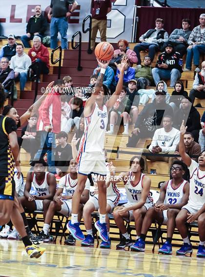 Thumbnail 2 in North Mecklenburg vs. Camden (Spalding Hoophall Classic) photogallery.
