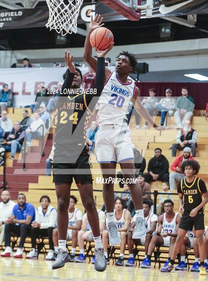 Thumbnail 3 in North Mecklenburg vs. Camden (Spalding Hoophall Classic) photogallery.