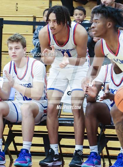 Thumbnail 1 in North Mecklenburg vs. Camden (Spalding Hoophall Classic) photogallery.