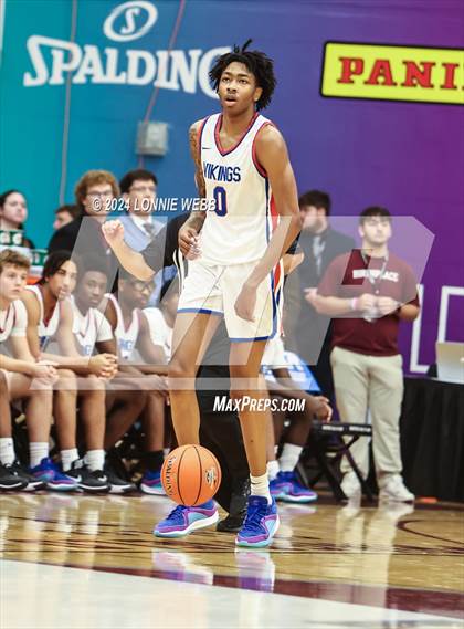Thumbnail 1 in North Mecklenburg vs. Camden (Spalding Hoophall Classic) photogallery.