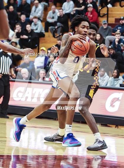 Thumbnail 2 in North Mecklenburg vs. Camden (Spalding Hoophall Classic) photogallery.