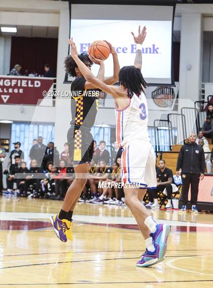 Thumbnail 1 in North Mecklenburg vs. Camden (Spalding Hoophall Classic) photogallery.