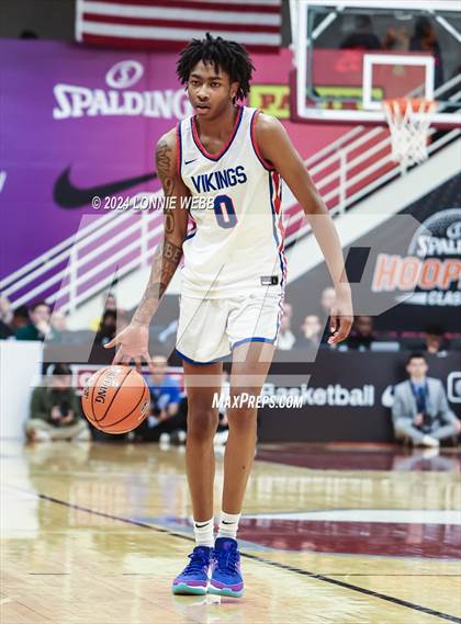 Thumbnail 1 in North Mecklenburg vs. Camden (Spalding Hoophall Classic) photogallery.