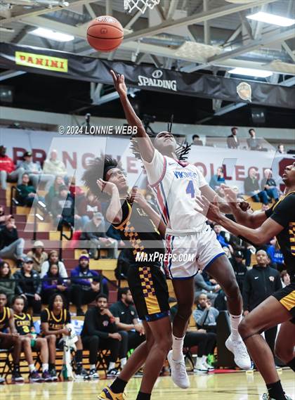 Thumbnail 3 in North Mecklenburg vs. Camden (Spalding Hoophall Classic) photogallery.
