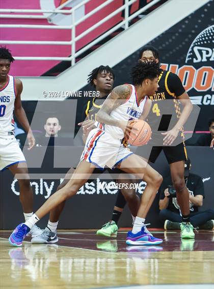 Thumbnail 1 in North Mecklenburg vs. Camden (Spalding Hoophall Classic) photogallery.