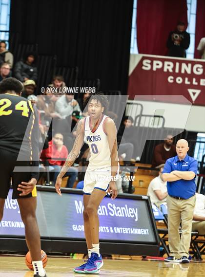 Thumbnail 2 in North Mecklenburg vs. Camden (Spalding Hoophall Classic) photogallery.