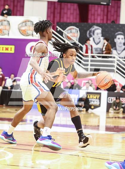 Thumbnail 2 in North Mecklenburg vs. Camden (Spalding Hoophall Classic) photogallery.