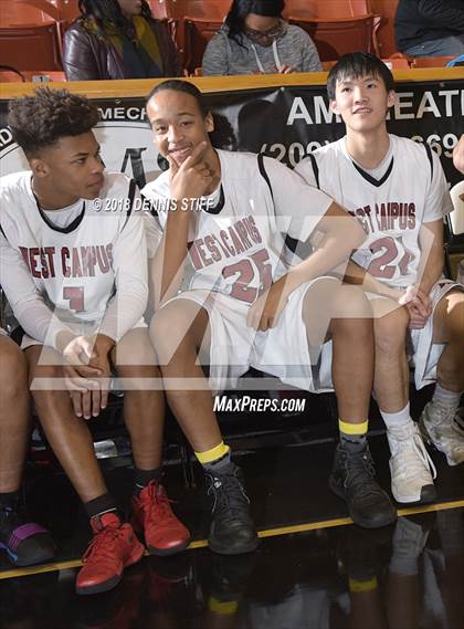 Thumbnail 3 in West Campus vs. Placer (CIF SJS D4 Final) photogallery.
