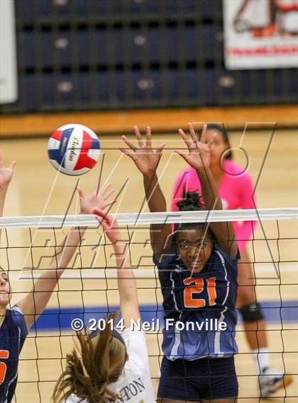 Thumbnail 2 in Denton vs Sachse (Texas Open) photogallery.