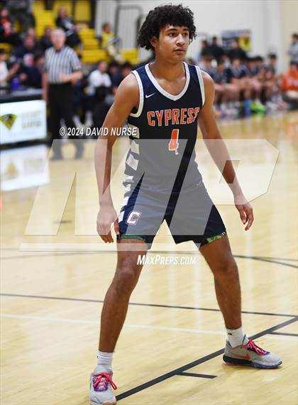 Thumbnail 3 in Knight vs. Cypress photogallery.