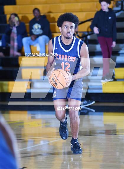 Thumbnail 2 in Knight vs. Cypress photogallery.