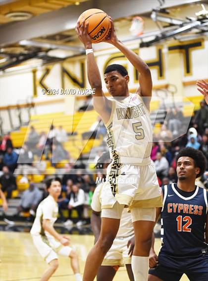 Thumbnail 3 in Knight vs. Cypress photogallery.