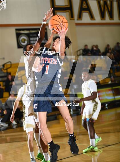 Thumbnail 2 in Knight vs. Cypress photogallery.