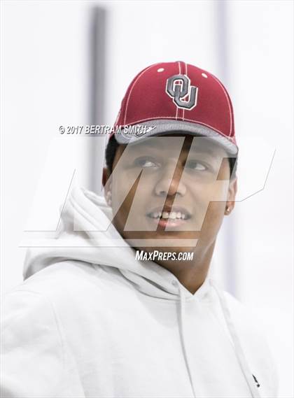 Thumbnail 2 in Clarence vs Niagara Wheatfield (Section 6 Division I Semifinal) photogallery.