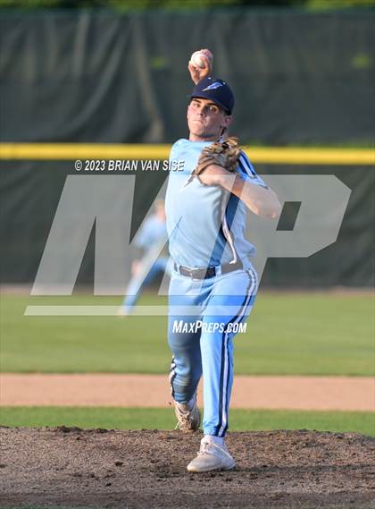 Thumbnail 2 in Saratoga Springs vs. Shenendehowa photogallery.