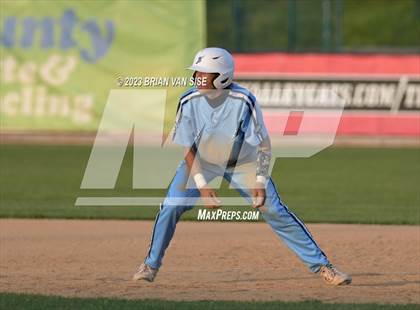 Thumbnail 2 in Saratoga Springs vs. Shenendehowa photogallery.