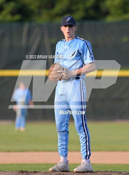 Thumbnail 1 in Saratoga Springs vs. Shenendehowa photogallery.