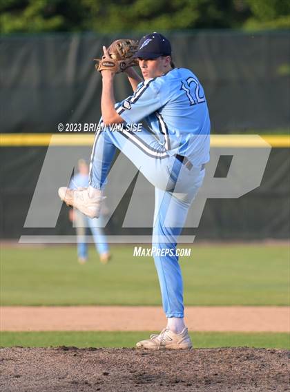 Thumbnail 2 in Saratoga Springs vs. Shenendehowa photogallery.