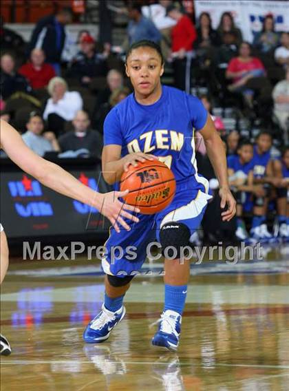 Thumbnail 3 in Canyon vs. Ozen (UIL 4A Semifinal) photogallery.