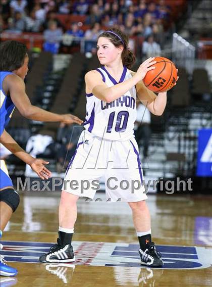 Thumbnail 2 in Canyon vs. Ozen (UIL 4A Semifinal) photogallery.